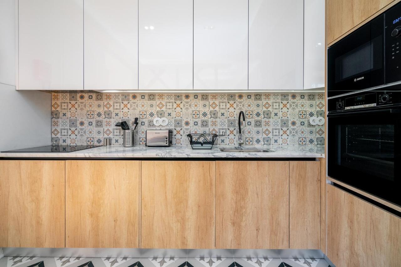 Whome | Great Location & Large Family Apartment W/Patio Lisboa Eksteriør bilde